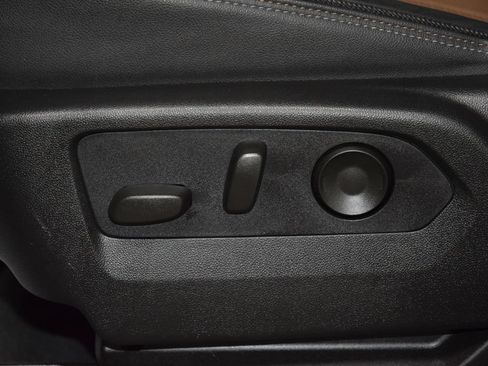 Used 2024 Chevrolet Silverado 2500 High Country w/ High Country Premium Package AWD/4WD image 46