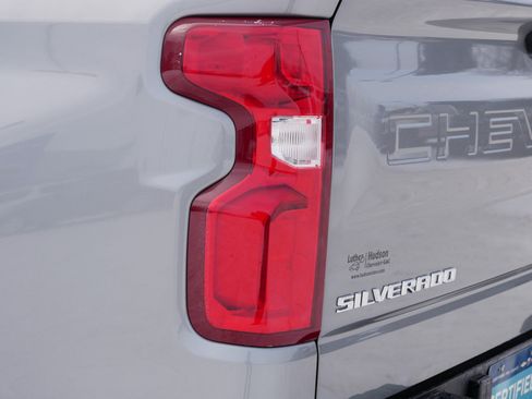 Certified 2024 Chevrolet Silverado 1500 High Country image 17