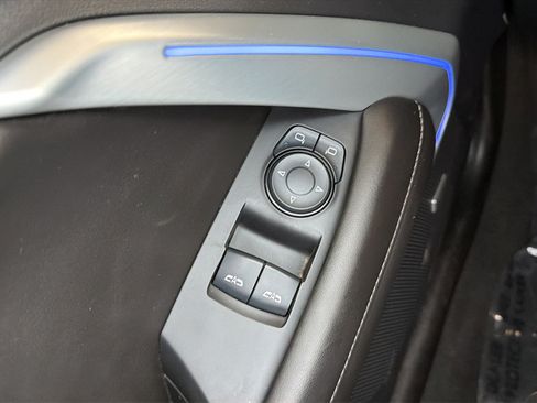 Used 2016 Chevrolet Camaro SS RWD image 19