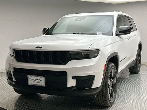 Used 2025 Jeep Grand Cherokee L Altitude AWD/4WD image 1