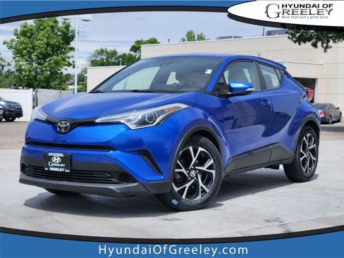 Used 2019 Toyota C-HR XLE FWD image 1