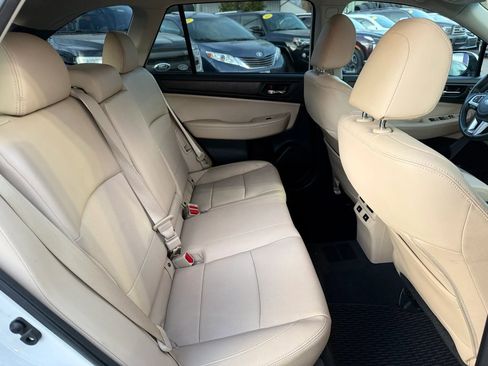 Used 2016 Subaru Outback 2.5i Limited image 19