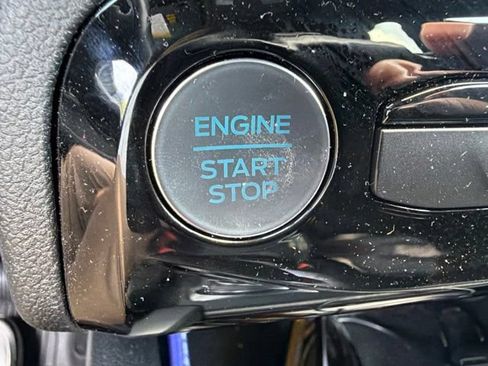 Used 2025 Ford Escape ST-Line w/ Equipment Group 301A FWD image 16