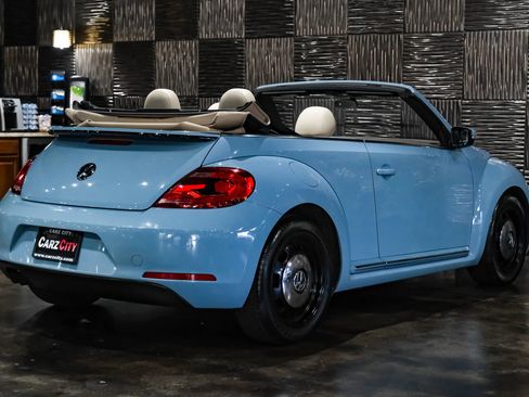 Used 2014 Volkswagen Beetle 1.8T FWD image 14