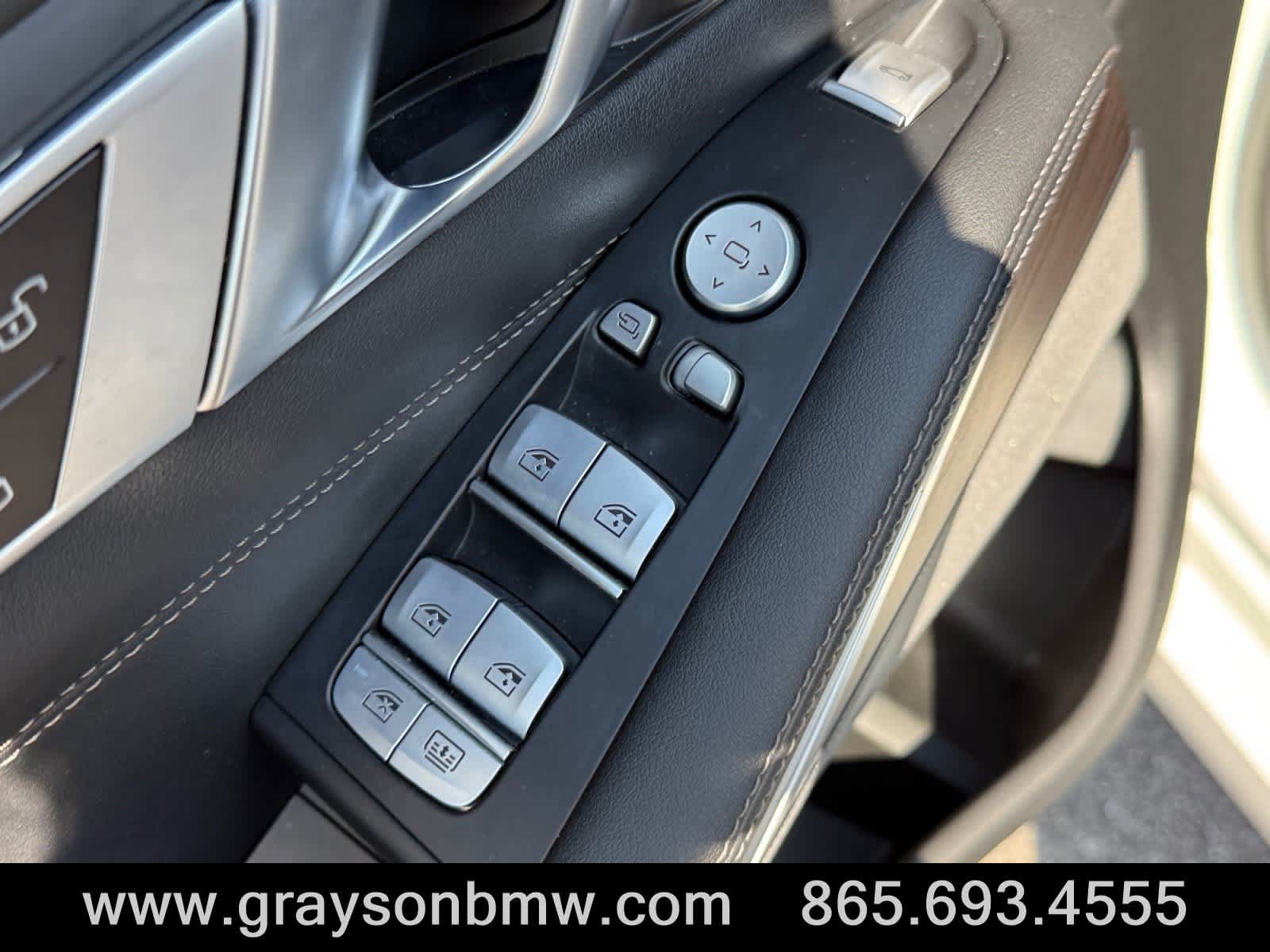 Used 2024 BMW X7 xDrive40i AWD/4WD image 16