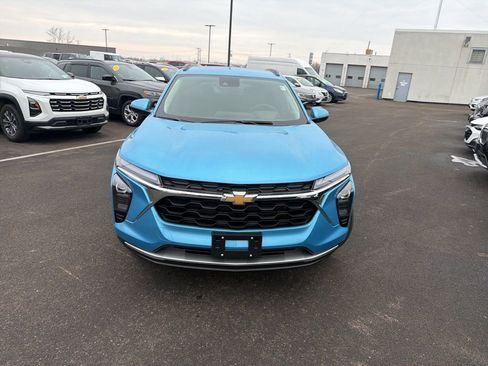 New 2026 Chevrolet Trax LT w/ Driver Confidence Package image 3