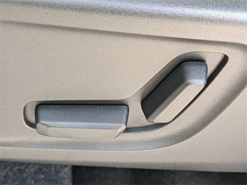 New 2025 Volvo XC40 B5 Plus w/ Protection Package Premier image 21