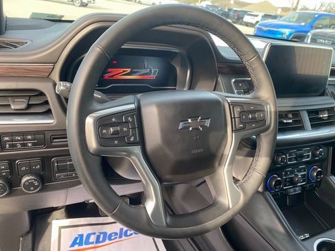Used 2023 Chevrolet Suburban Z71 w/ Z71 Off-Road Package image 11