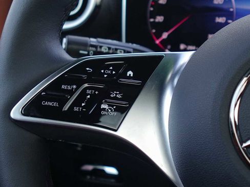 Used 2026 Mercedes-Benz GLC 300 4MATIC image 30