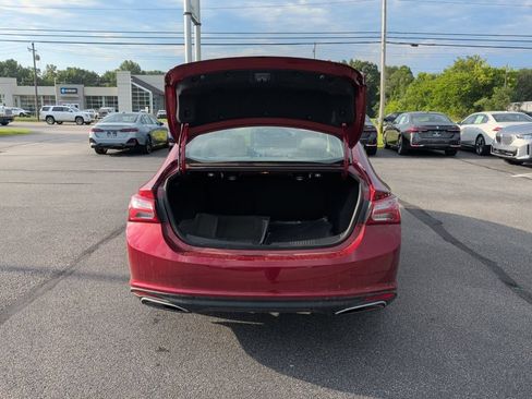 Used 2019 Chevrolet Malibu Premier w/ Sun and Wheel Package FWD image 10