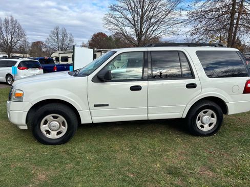 Used 2008 Ford Expedition XLT image 13