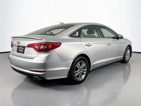 Used 2015 Hyundai Sonata SE w/ Option Group 09 image 5