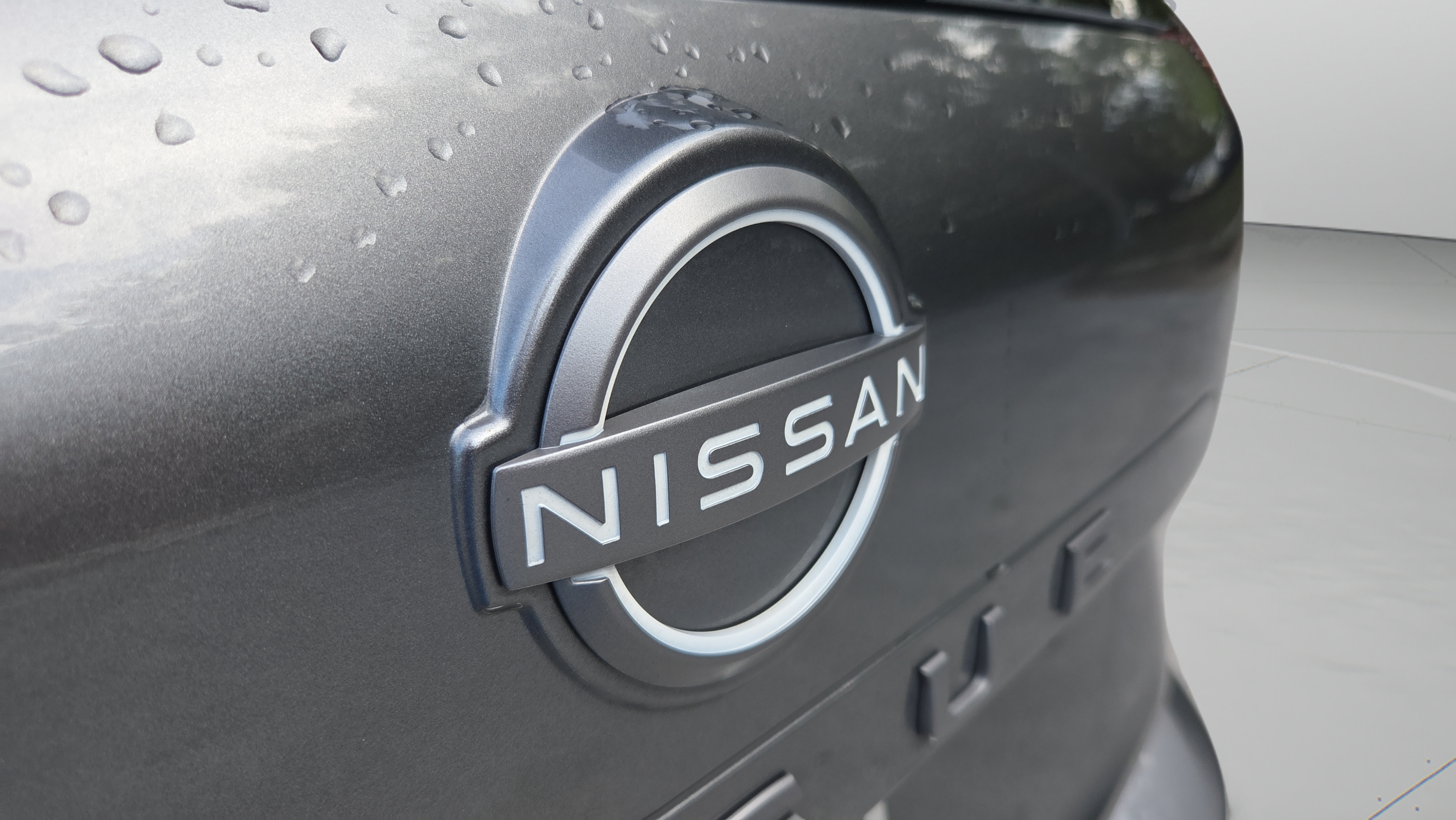 Used 2025 Nissan Rogue SV w/ SV Premium Package FWD image 32