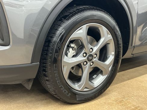 Used 2025 Ford Escape ST-Line image 8