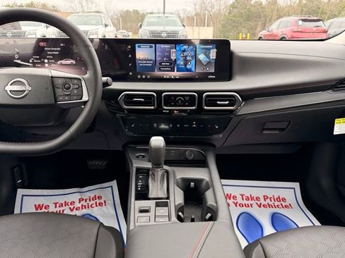 New 2026 Nissan Sentra SR w/ SR Premium Package image 25