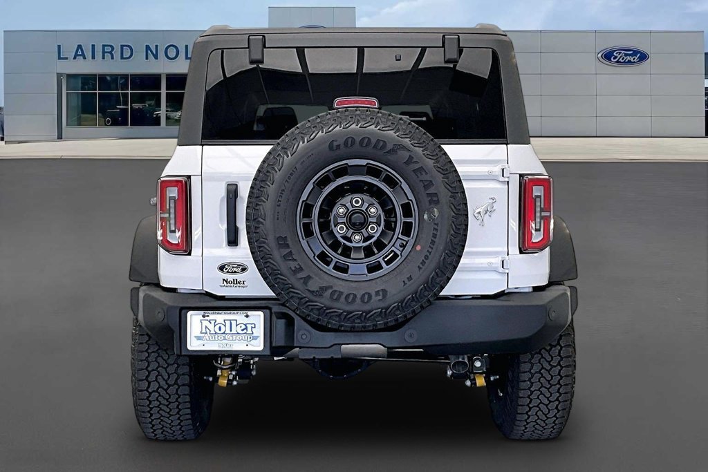New 2026 Ford Bronco Outer Banks w/ Sasquatch Package AWD/4WD image 4