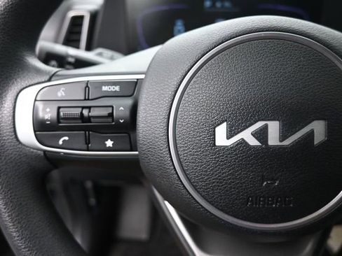 Used 2025 Kia Sportage LX AWD/4WD image 15