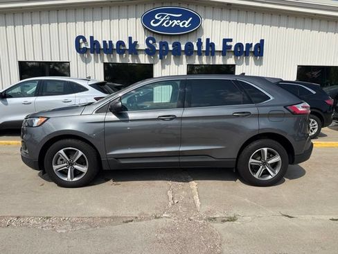 Certified 2024 Ford Edge SEL w/ Convenience Package AWD/4WD image 6