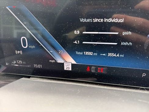 Used 2026 BMW X5 xDrive50e w/ Executive Package image 57