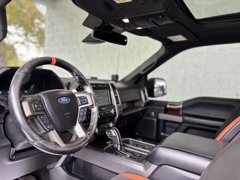 Used 2017 Ford F150 Raptor w/ Equipment Group 802A Luxury AWD/4WD image 14