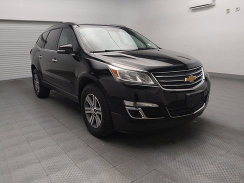 Used 2017 Chevrolet Traverse LT FWD image 13