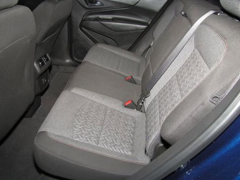 Used 2022 Chevrolet Equinox LT image 6