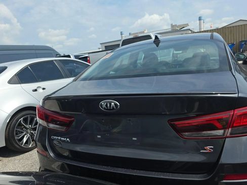 Used 2019 Kia Optima S FWD image 5