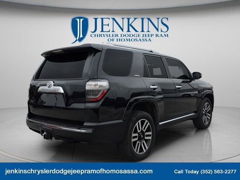 Used 2021 Toyota 4Runner Limited AWD/4WD image 4