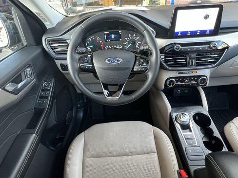 Used 2022 Ford Escape SEL image 20