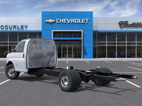 New 2026 Chevrolet Express 3500 w/ Power Convenience Package RWD image 3