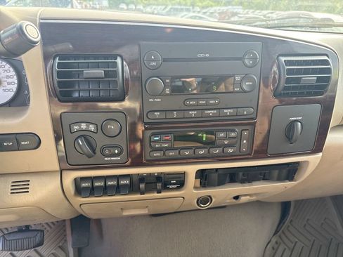 Used 2006 Ford F350 King Ranch AWD/4WD image 12