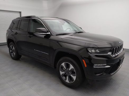 Used 2022 Jeep Grand Cherokee Limited 4xe image 11