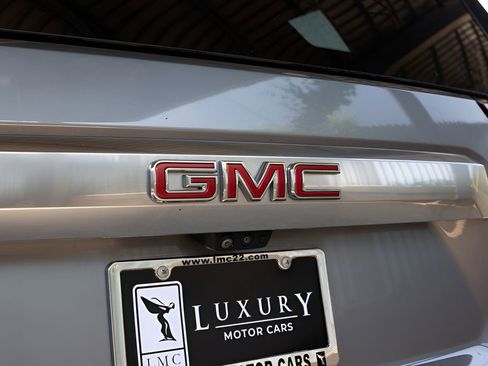 Used 2021 GMC Yukon XL Denali w/ Denali Ultimate Package AWD/4WD image 20