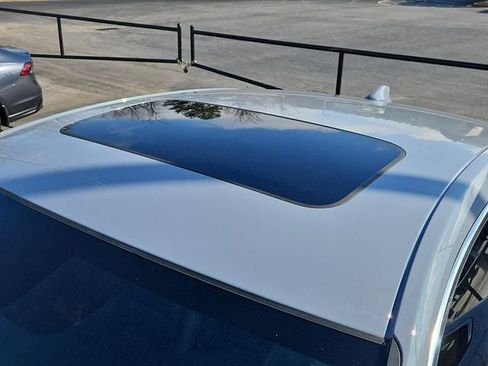 Used 2021 Honda Accord Touring image 28