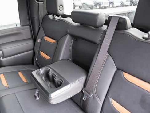 Used 2023 GMC Sierra 2500 AT4 w/ Gooseneck/5TH Wheel Package image 18