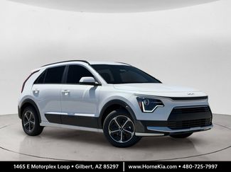 New 2026 Kia Niro LX FWD video 1