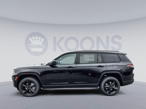 New 2025 Jeep Grand Cherokee L Altitude image 2