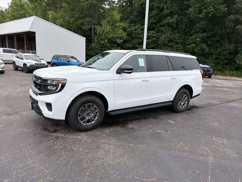 New 2026 Ford Expedition Max Active RWD image 7