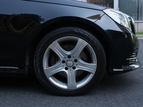 Used 2015 Mercedes-Benz E 350 4MATIC Sedan image 4