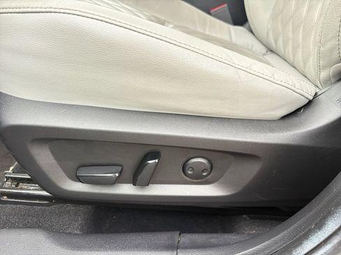 Used 2022 Mitsubishi Outlander SEL AWD/4WD image 13