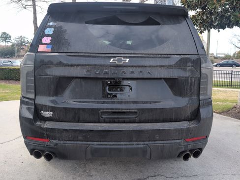 Used 2026 Chevrolet Suburban Z71 w/ Comfort Package image 9