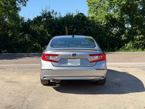 Used 2022 Honda Accord Sport image 3