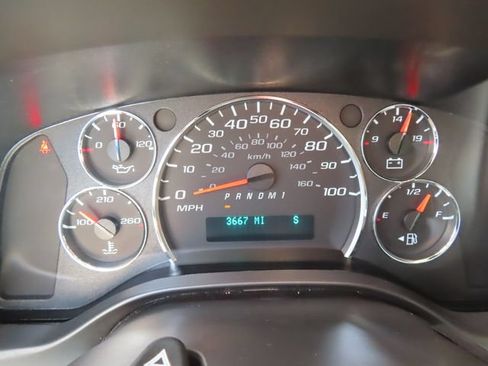 Used 2025 Chevrolet Express 3500 LT w/ LT Preferred Equipment Group RWD image 19