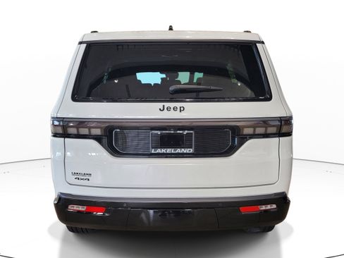New 2026 Jeep Grand Wagoneer Limited AWD/4WD image 6