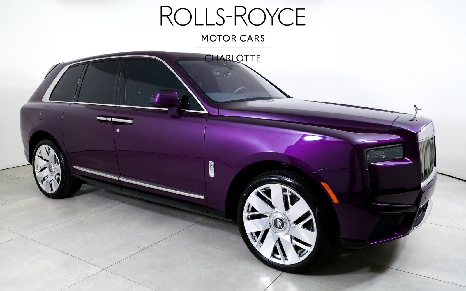 Certified 2025 Rolls-Royce Cullinan AWD/4WD image 5