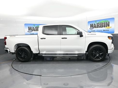 New 2026 Chevrolet Silverado 1500 Custom w/ LPO, Dark Essentials Package AWD/4WD image 7
