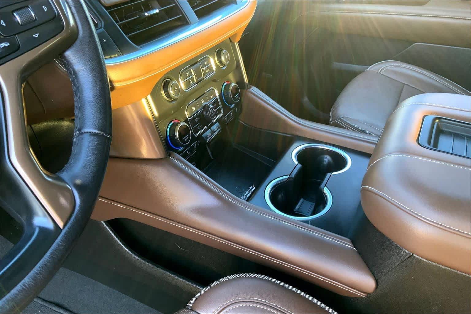 Used 2021 Chevrolet Tahoe High Country RWD image 16
