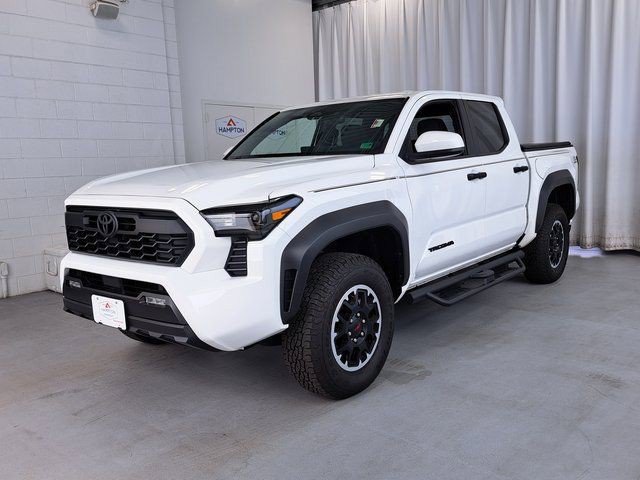 Used 2024 Toyota Tacoma TRD Off-Road AWD/4WD image 2