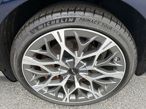 Used 2025 Genesis G90 3.5T AWD/4WD image 20