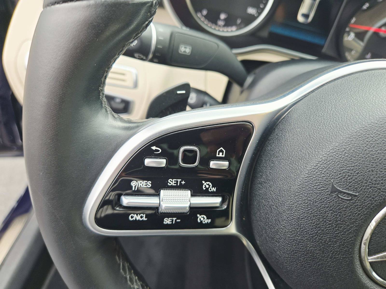 Used 2019 Mercedes-Benz C 300 4MATIC Sedan image 21